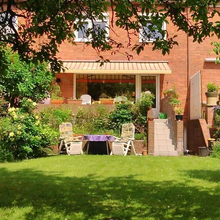 In Altengroden Mit Garten By Interhome *